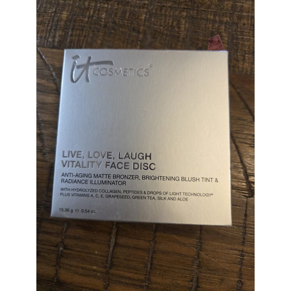 It Cosmetics Live, Love, Laugh Vitality Face Disc 0.54oz New